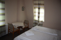 zum-goldenen-stern-quadruple-room-4